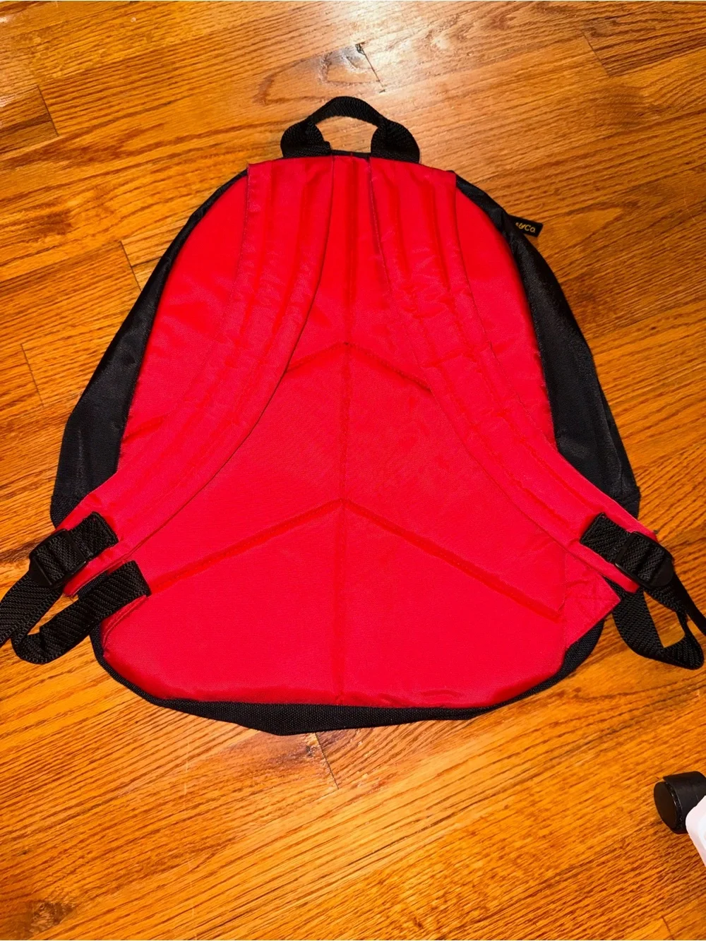 Vintage outdoor daypack from G.H. Bass & Co. a classic tricolor red blue design